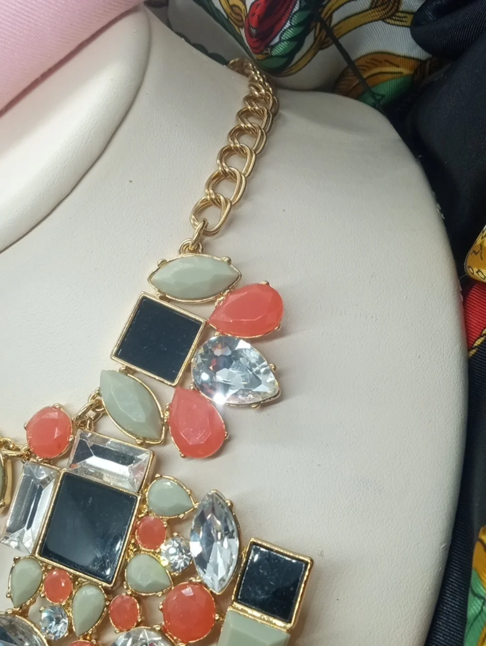 KATE SPADE METROPOLIS MOSAIC NECKLACE - Picture 4 of 9